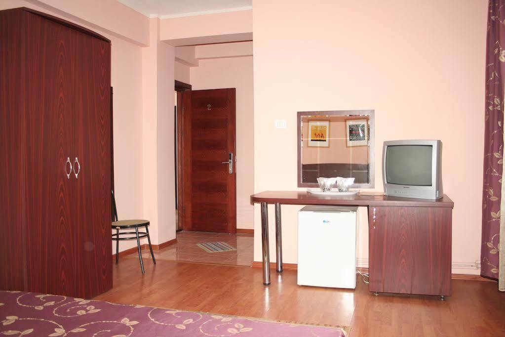 Vila Montana Констанца Экстерьер фото